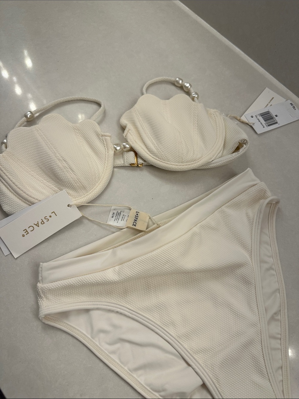 l*space Cream Shell-Style Textured Bikini Set - Picture 5 of 5